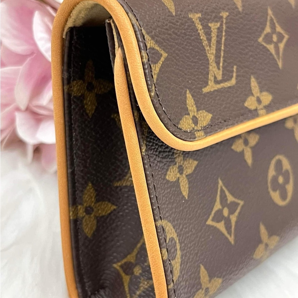 Louis Vuitton Florentine Belt Bag - Picture 4 of 12